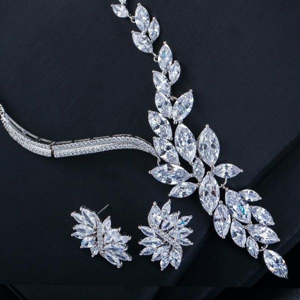 earrings & necklace fashion cyrstal cubic zircon and earring bridal jewelry sets, Silver
earrings & necklace fashion cyrstal cubic zircon and earring bridal jewelry sets, Silver