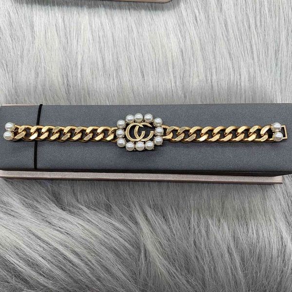 ladies fashion jewelry family 2021 new pearl letter trend necklace bracelet earrings fashion simple suit women, Black
ladies fashion jewelry family 2021 new pearl letter trend necklace bracelet earrings fashion simple suit women, Black