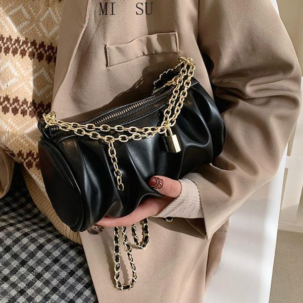 black pleated retro large-capacity bag women's bag 2021 new style fashion all-match simple shoulder tote
black pleated retro large-capacity bag women's bag 2021 new style fashion all-match simple shoulder tote