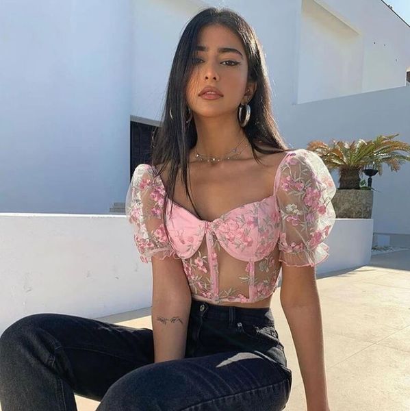 2021 summer short mesh transparent puff sleeve pink embroidery t-shirts square collar women tshirts, White
2021 summer short mesh transparent puff sleeve pink embroidery t-shirts square collar women tshirts, White