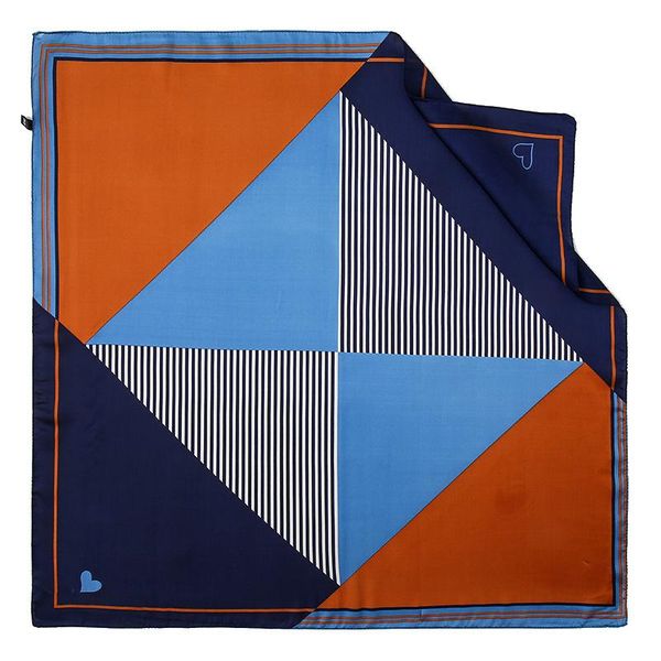scarves 2021 spring geometric pattern luxury 100% silk scarf ladies fashion all-match professional hair band hijab, Blue;gray
scarves 2021 spring geometric pattern luxury 100% silk scarf ladies fashion all-match professional hair band hijab, Blue;gray