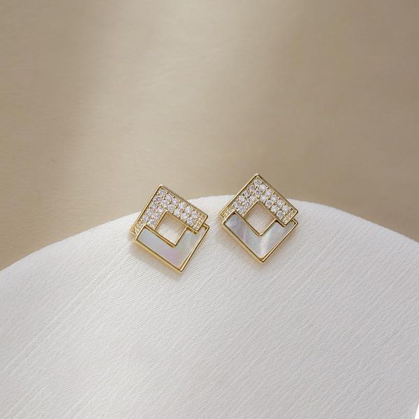 stud simple compact square asymmetric rhinestone opal earrings trend geometry stereoscopic female fashion jewelry, Golden;silver
stud simple compact square asymmetric rhinestone opal earrings trend geometry stereoscopic female fashion jewelry, Golden;silver