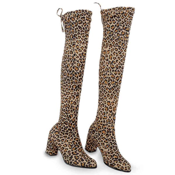boots lakeshi-botas femininas sensuais na coxa, cano alto acima do joelho, calçados altos de inverno para mulheres com estampa oncinha e mal, Black
boots lakeshi-botas femininas sensuais na coxa, cano alto acima do joelho, calçados altos de inverno para mulheres com estampa oncinha e mal, Black