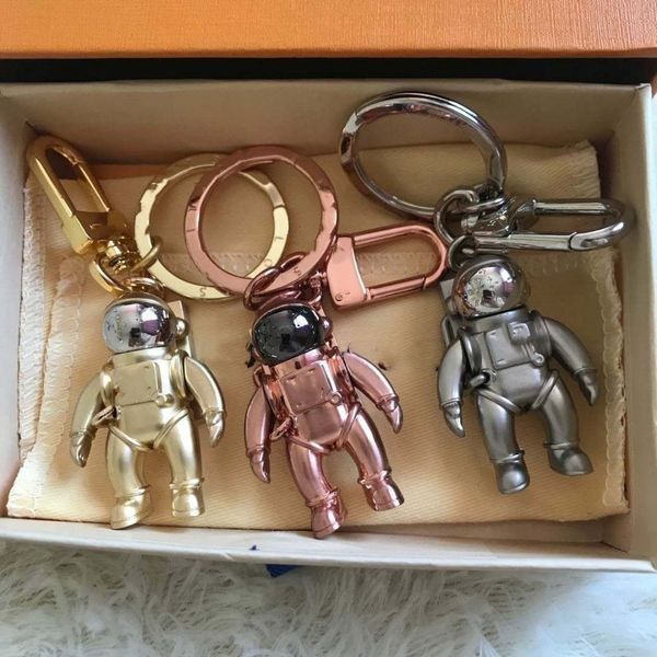 2021 astronaut key ring personality trend fashion men and women couples gift key ring stainless steel key bag accessories a box, Silver
2021 astronaut key ring personality trend fashion men and women couples gift key ring stainless steel key bag accessories a box, Silver