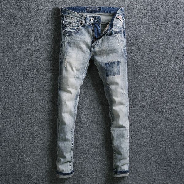 2021 new moda streetwear jeans slim fit light blue branco lavado rasgado calas de brim dos homens desenhador do vintage bordados z7sw
2021 new moda streetwear jeans slim fit light blue branco lavado rasgado calas de brim dos homens desenhador do vintage bordados z7sw