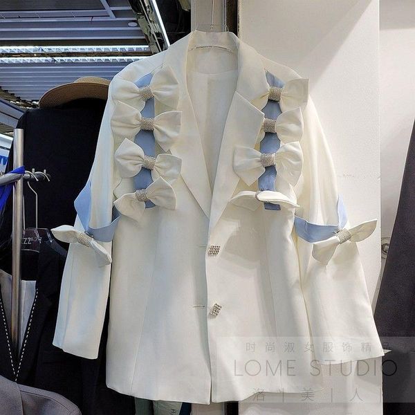 women's jackets 2021 autumn winter sweet bow embroidery japanese coats korean chic elegant single breasted blazers, Black;brown
women's jackets 2021 autumn winter sweet bow embroidery japanese coats korean chic elegant single breasted blazers, Black;brown