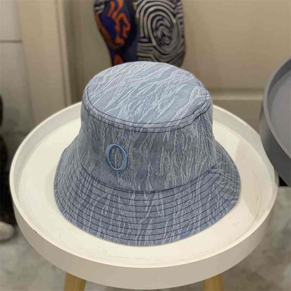 2021 new designer fisherman caps classic paragraph male and female high-quality woven straw sun 2034pu, Blue;gray
2021 new designer fisherman caps classic paragraph male and female high-quality woven straw sun 2034pu, Blue;gray