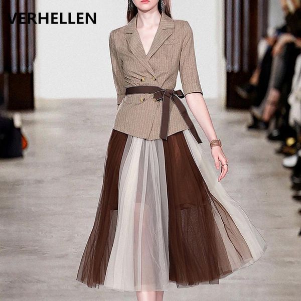 two piece dress verhellen fashion designer runway sets 2021 spring and summer women blazer coats + mesh skirt for 2 pcs set, White
two piece dress verhellen fashion designer runway sets 2021 spring and summer women blazer coats + mesh skirt for 2 pcs set, White