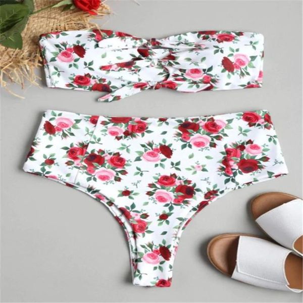 one-piece suits 2021years of the two-piece rose printed swimsuit set chest binding sports bikini high-waist
one-piece suits 2021years of the two-piece rose printed swimsuit set chest binding sports bikini high-waist