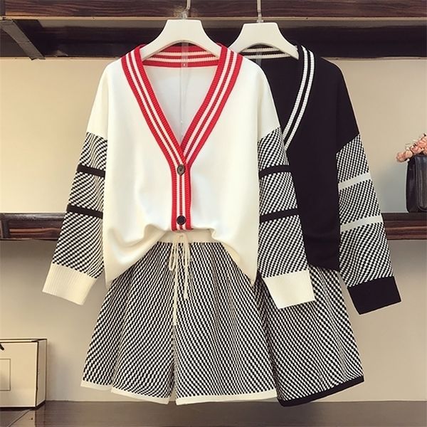 plus size women's spring fat sister v-neck contrast knitted cardigan plaid shorts age reduction suit 220307, White
plus size women's spring fat sister v-neck contrast knitted cardigan plaid shorts age reduction suit 220307, White