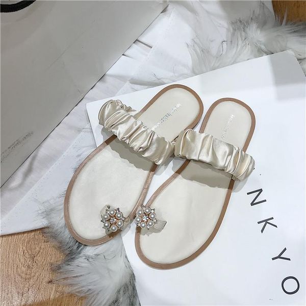 slippers 2021 summer ladies beaded fashion luxury flat outdoor leisure and comfortable all-match beach platform sandals, Black
slippers 2021 summer ladies beaded fashion luxury flat outdoor leisure and comfortable all-match beach platform sandals, Black