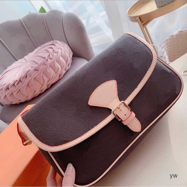 classic designers brown saddle bag 2021 women luxurys vintage discoloration leather 24k hardware crossbody bags shoul yw
classic designers brown saddle bag 2021 women luxurys vintage discoloration leather 24k hardware crossbody bags shoul yw