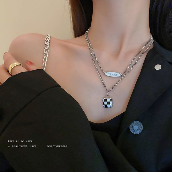 amulet pendants korean fashion oil dripping black and white checkered bag letter double layer necklace design feeling versatile clavicle cha, Golden;silver
amulet pendants korean fashion oil dripping black and white checkered bag letter double layer necklace design feeling versatile clavicle cha, Golden;silver