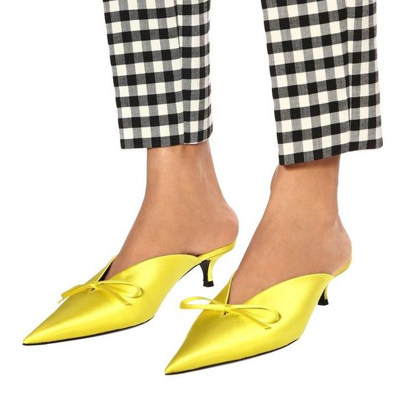 dress shoes kitten heels pointed toe solid low silk women pumps fashion luxury chic night club runway party, Black
dress shoes kitten heels pointed toe solid low silk women pumps fashion luxury chic night club runway party, Black
