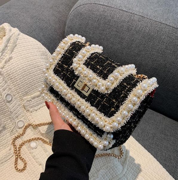 autumn/winter women's bag chain fashion messenger one-shoulder small square bags
autumn/winter women's bag chain fashion messenger one-shoulder small square bags