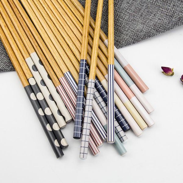 chopsticks 2 pair japanese korean beech handle design couple reusable chopstick set chop stick with case
chopsticks 2 pair japanese korean beech handle design couple reusable chopstick set chop stick with case