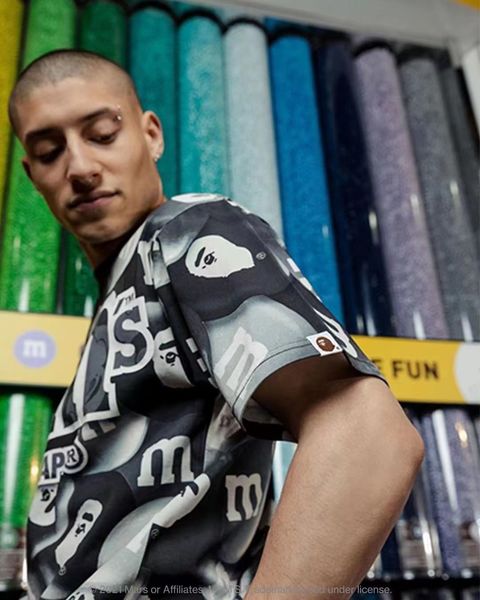 2021 m beans series of camouflage t-shirt signed a shark short-sleeved shirt day, White;black
2021 m beans series of camouflage t-shirt signed a shark short-sleeved shirt day, White;black