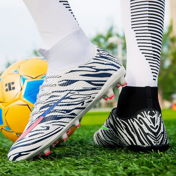 men football boots training outdoor kids soccer shoes athletic sport high ankle sneakers men botas futal turf soccer cleats
men football boots training outdoor kids soccer shoes athletic sport high ankle sneakers men botas futal turf soccer cleats