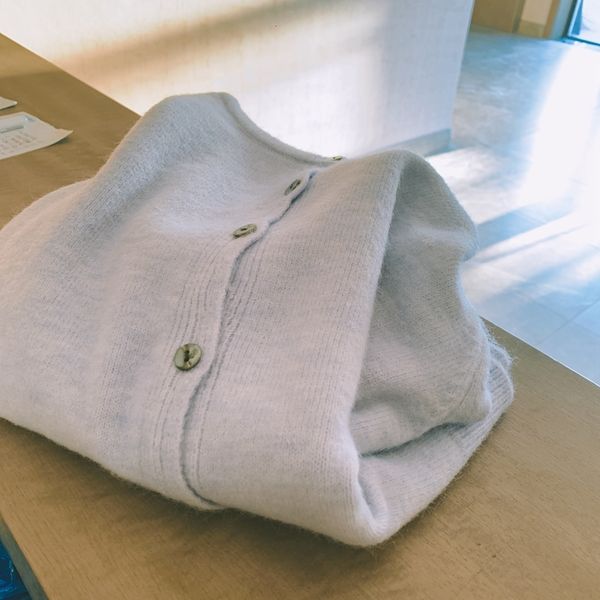 2021 new heavy industry flower dyeing fairy purple lime shell buckle bottoming thickened knitting cardigan women's short style sweater, White;black
2021 new heavy industry flower dyeing fairy purple lime shell buckle bottoming thickened knitting cardigan women's short style sweater, White;black