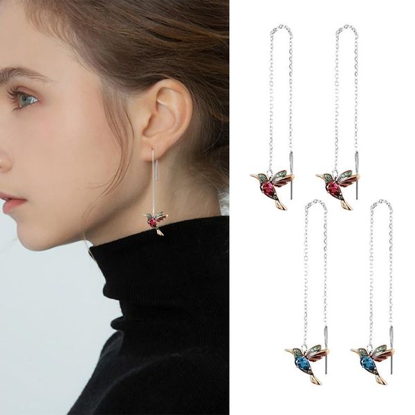 hoop & huggie fashionable wing spreading zircon hummingbird long pendant lady ear chain earring women jewelry gift alloy 2021, Golden;silver
hoop & huggie fashionable wing spreading zircon hummingbird long pendant lady ear chain earring women jewelry gift alloy 2021, Golden;silver