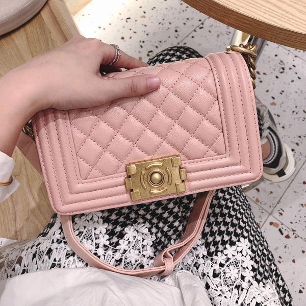 waist bags luxury women messenger black leather handbags crossbody for girls chains soft flap shoulder bag sac a main 
waist bags luxury women messenger black leather handbags crossbody for girls chains soft flap shoulder bag sac a main