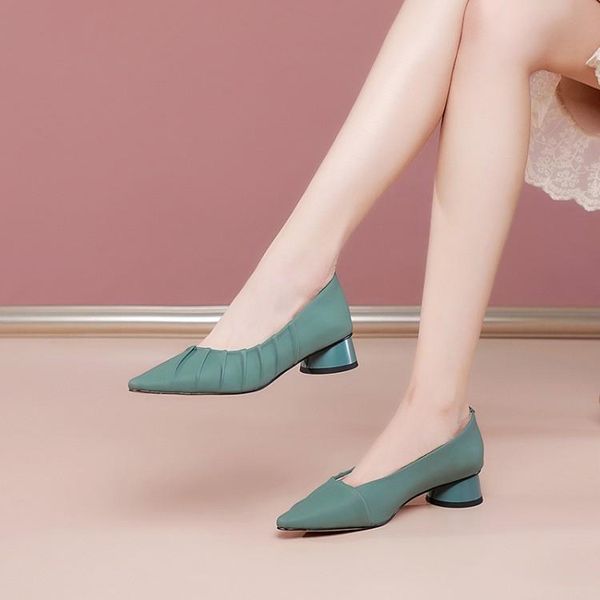 mljuese 2021 women pumps soft cow leather autumn spring slip on green color ruffles shallow pointed toe high heels pumps, Black
mljuese 2021 women pumps soft cow leather autumn spring slip on green color ruffles shallow pointed toe high heels pumps, Black