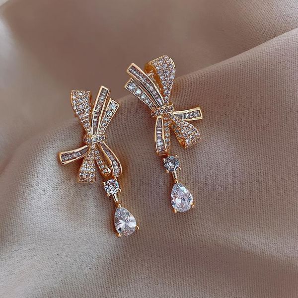 stud korean luxury rhinestone bowknot earrings for women fashion crystal pendientes party jewelry ns001, Golden;silver
stud korean luxury rhinestone bowknot earrings for women fashion crystal pendientes party jewelry ns001, Golden;silver