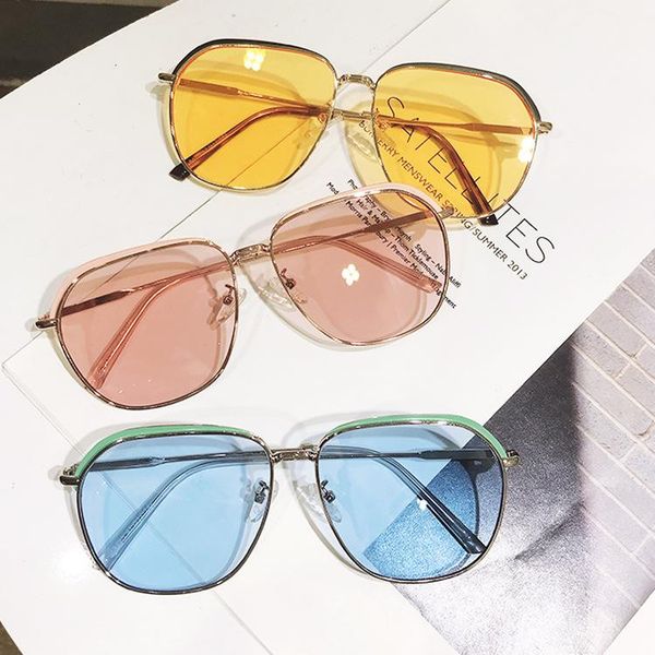 sunglasses korean version fashion women's street shoot thin for women decorative mirrors, White;black
sunglasses korean version fashion women's street shoot thin for women decorative mirrors, White;black