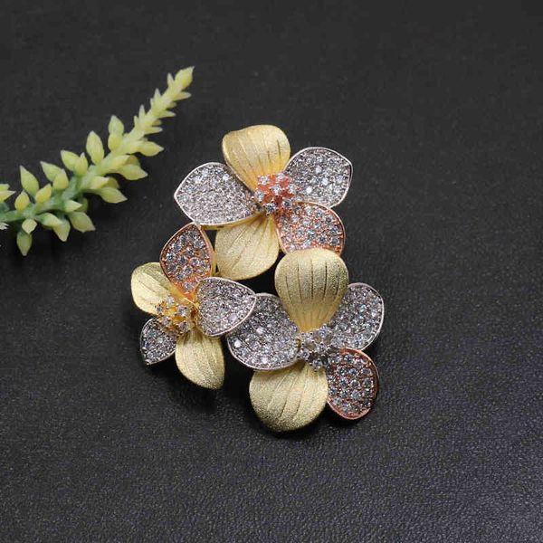 lanyika fashion jewelry - luxury original design flower brooch pendant for engagement wedding micro paved popular gifts, Gray
lanyika fashion jewelry - luxury original design flower brooch pendant for engagement wedding micro paved popular gifts, Gray