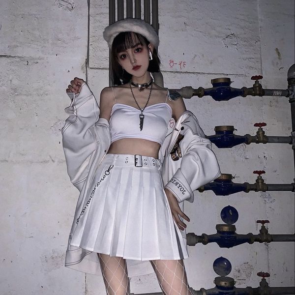 solid pleated mini skirts with chain women gothic harajuku high waist white black skirts streetwear punk skirt 90s
solid pleated mini skirts with chain women gothic harajuku high waist white black skirts streetwear punk skirt 90s