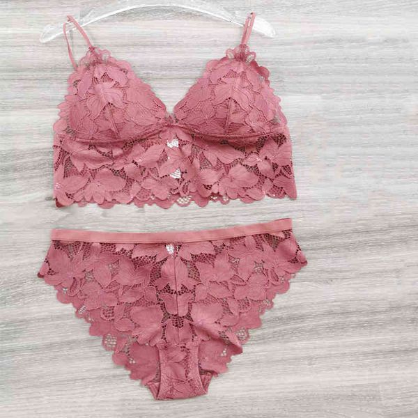 bras sets french large chest shows small lace vest bra without steel ring thin shoulder strap suspender underwear set for women, Red;black
bras sets french large chest shows small lace vest bra without steel ring thin shoulder strap suspender underwear set for women, Red;black