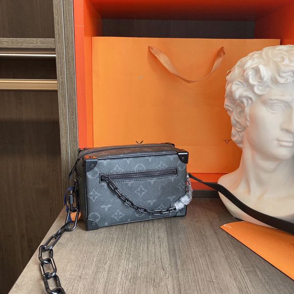 louis vutton bag2021 new fashion men's satchel chain box single shoulder mobile phone waist small square lovers bagandd1y_top
louis vutton bag2021 new fashion men's satchel chain box single shoulder mobile phone waist small square lovers bagandd1y_top