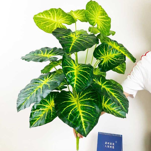 75cm 24 heads artificial monstera lagre tropical plants fake palm tree plastic palm leaves green turtel leaf for home decoration
75cm 24 heads artificial monstera lagre tropical plants fake palm tree plastic palm leaves green turtel leaf for home decoration