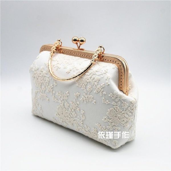 evening bags yijin handmade lace cheongsam hanfukou gold bag lady hand-held messenger mori makeup
evening bags yijin handmade lace cheongsam hanfukou gold bag lady hand-held messenger mori makeup