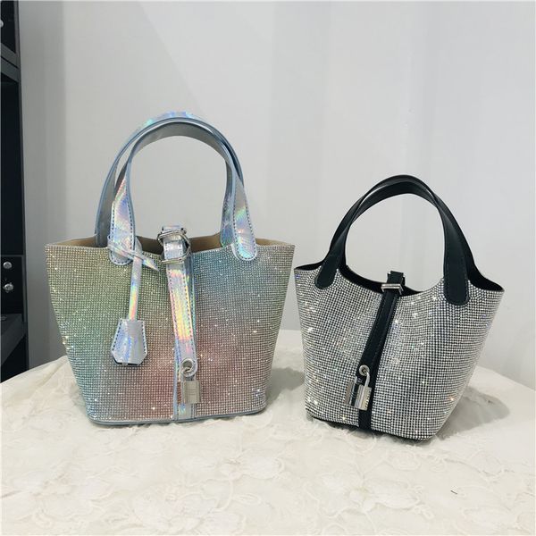 2021 spring and summer new diamond encrusted cabbage basket bucket leather women s bag leisure fashion one shoulder handbag underwater bag
2021 spring and summer new diamond encrusted cabbage basket bucket leather women s bag leisure fashion one shoulder handbag underwater bag