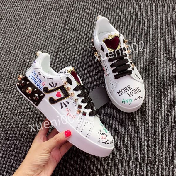 17fw pairs triple s clear sole men women boots casual shoes fashion crystal bottom all white black green pink yellow rainbow sports outdoor
17fw pairs triple s clear sole men women boots casual shoes fashion crystal bottom all white black green pink yellow rainbow sports outdoor