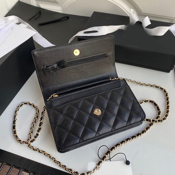 half wear leather half wore gold chains very delicate large capacity and space appropriate collection of small belongings ap1794 graceful ba
half wear leather half wore gold chains very delicate large capacity and space appropriate collection of small belongings ap1794 graceful ba