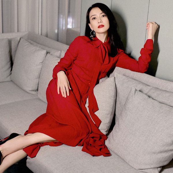 2021 new vintage red pleated es for women summer runway designers elegant bow long sleeve chiffon maxi female akoz, Black;gray
2021 new vintage red pleated es for women summer runway designers elegant bow long sleeve chiffon maxi female akoz, Black;gray