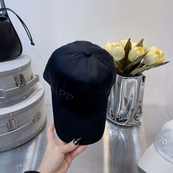 fashion designer baseball cap trend hats for men and women, new spring simple triangle hats, 3 colors, Blue;gray
fashion designer baseball cap trend hats for men and women, new spring simple triangle hats, 3 colors, Blue;gray