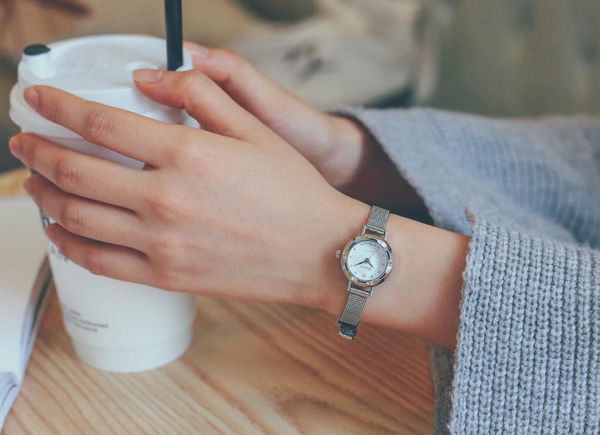 wristwatches cute women bracelet watch mujer relojes small dial quartz wristwatch female ladies elegant watches relogio feminino free, Slivery;brown
wristwatches cute women bracelet watch mujer relojes small dial quartz wristwatch female ladies elegant watches relogio feminino free, Slivery;brown