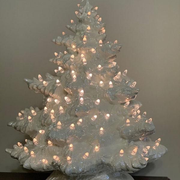 christmas decorations mini xmas resin tree lamp creative ornaments for home decoration ta
christmas decorations mini xmas resin tree lamp creative ornaments for home decoration ta