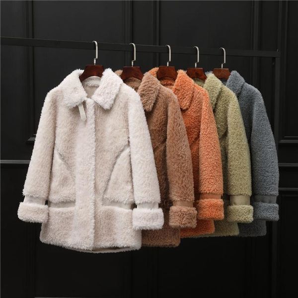 2021 winter new women medium elegant real sheep fur coats female genuine sheepskin wholeskin natural wool blends outwear d59, Black
2021 winter new women medium elegant real sheep fur coats female genuine sheepskin wholeskin natural wool blends outwear d59, Black