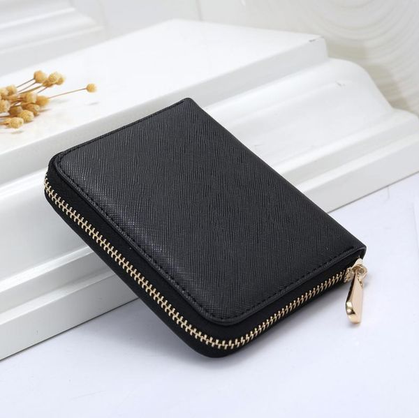 wholesale patent leather short wallet fashion shinny leather card holder coin purse women wallet classic zipper pocket 2, Red;black
wholesale patent leather short wallet fashion shinny leather card holder coin purse women wallet classic zipper pocket 2, Red;black