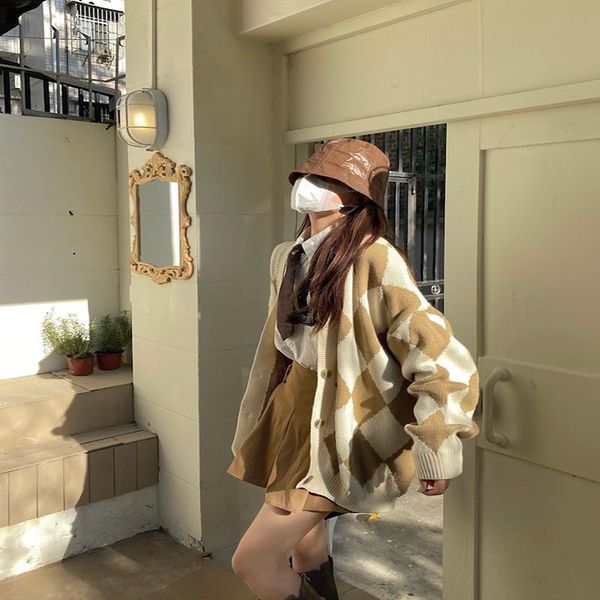 women's jackets 2021 spring and autumn pure color temperament is thinner age-reducing wild contrast round neck single-breasted sw, Black;brown
women's jackets 2021 spring and autumn pure color temperament is thinner age-reducing wild contrast round neck single-breasted sw, Black;brown