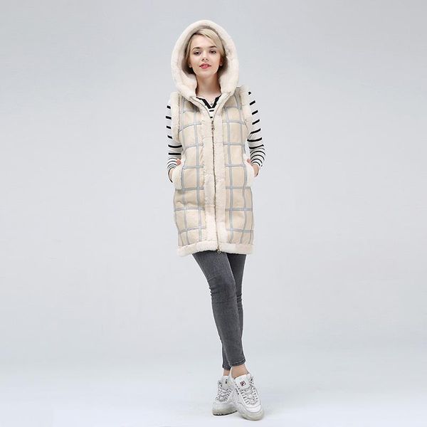 women's fur & faux the 2021 real woollen vest is a winter coat, mid-length coat and designed for women wearing matching hats, Black
women's fur & faux the 2021 real woollen vest is a winter coat, mid-length coat and designed for women wearing matching hats, Black