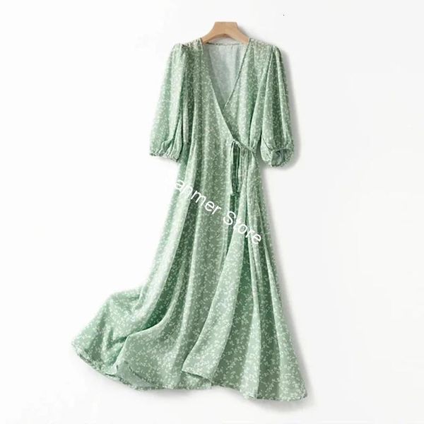 2021 new floral impresso feminina uma pea meados de bezerro com decote em v manga fresca prairie chique lao-up vestido longo frias y5w7, Black;gray
2021 new floral impresso feminina uma pea meados de bezerro com decote em v manga fresca prairie chique lao-up vestido longo frias y5w7, Black;gray