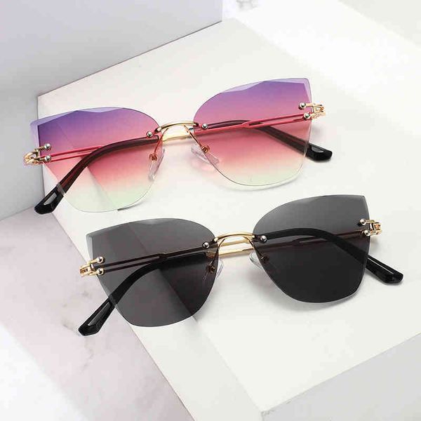 sunglasses fashion cats eye frameless cutting edge gradient glasses net red same, White;black
sunglasses fashion cats eye frameless cutting edge gradient glasses net red same, White;black