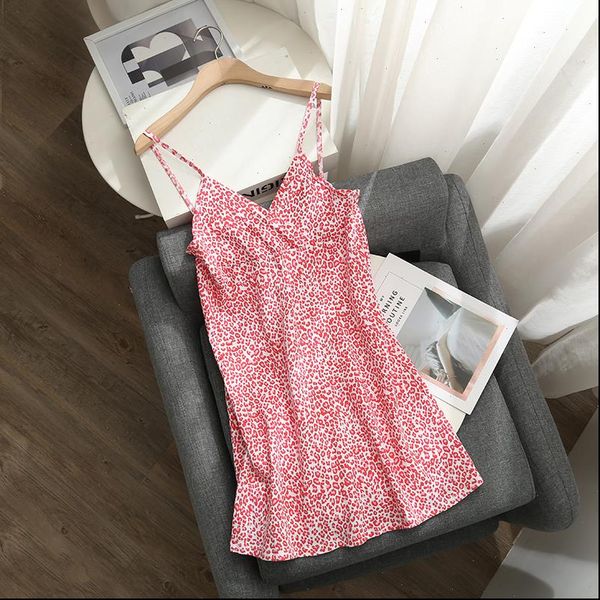 slim gilrs sweet leopard midi dress 2021 summer fashion ladies soft bomb strap dresses cute female elegant dress women chic, Black;gray
slim gilrs sweet leopard midi dress 2021 summer fashion ladies soft bomb strap dresses cute female elegant dress women chic, Black;gray