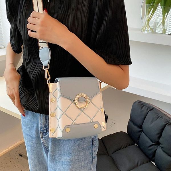 evening bags ladies mini pu leather crossbody bag brand design purse female travel handbag fashion pearl small messenger tote
evening bags ladies mini pu leather crossbody bag brand design purse female travel handbag fashion pearl small messenger tote