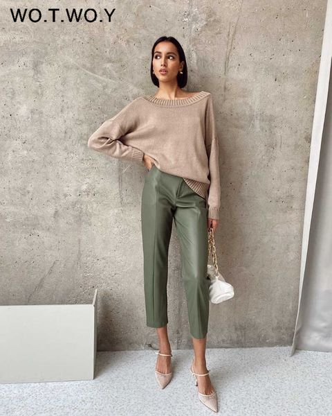 wotwoy elegant spliced pu leather pants women high waist office lady fomal trousers female black straight pants with pockets 211006, Black;white
wotwoy elegant spliced pu leather pants women high waist office lady fomal trousers female black straight pants with pockets 211006, Black;white
